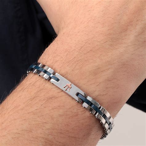 bracciale da uomo.